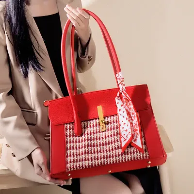 NEW FASHION AUTUMN HANDBAG